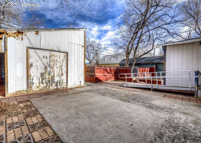 2824 W Pikes Peak Avenue, Colorado Springs, CO 80904