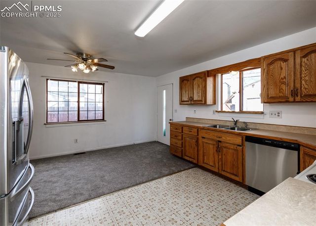 2824 W Pikes Peak Avenue, Colorado Springs, CO 80904