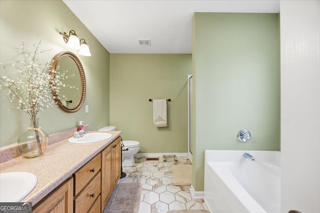 616 Windsong Way Court, Macon, GA 31217