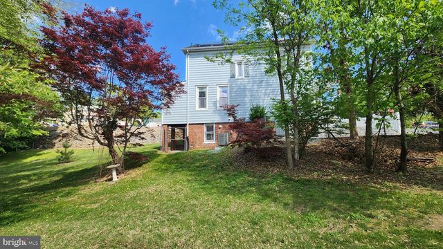 1 W E ST W, Brunswick, MD 21716