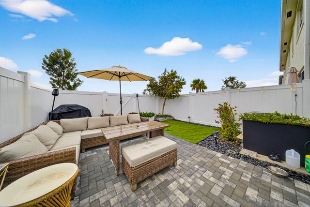 656 SE Lake Falls Street, Port St. Lucie, Port St Lucie, FL 34984