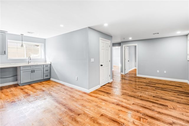 53 Christopher Street, Providence, RI 0294