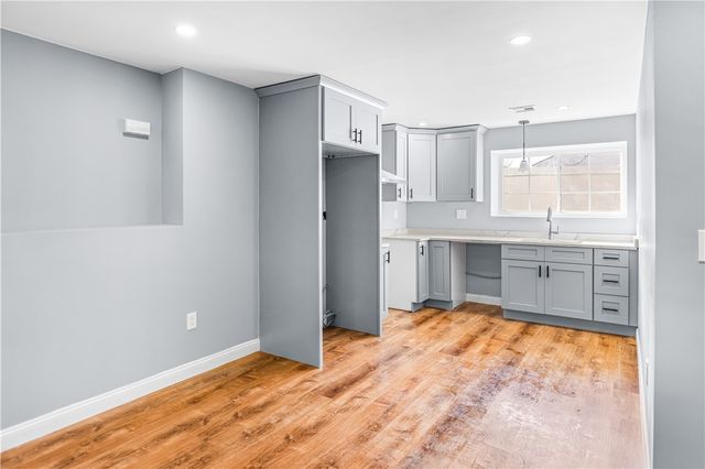 53 Christopher Street, Providence, RI 0294