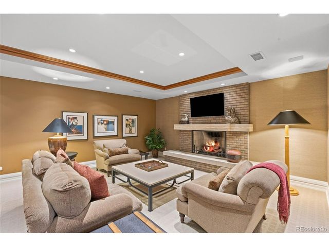 825 S Adams St, Denver, CO 80209