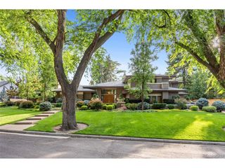 825 S Adams St, Denver, CO 80209