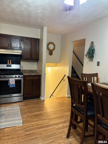 810 PROGRESS Street, Metamora, IL 61548