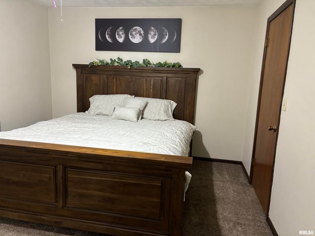 810 PROGRESS Street, Metamora, IL 61548