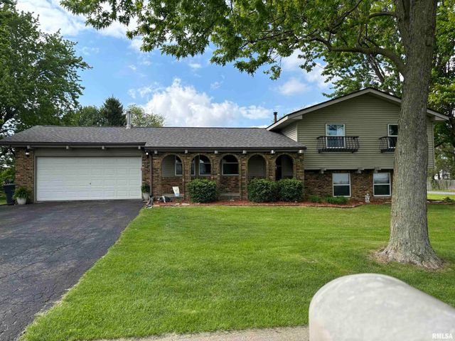 810 PROGRESS Street, Metamora, IL 61548