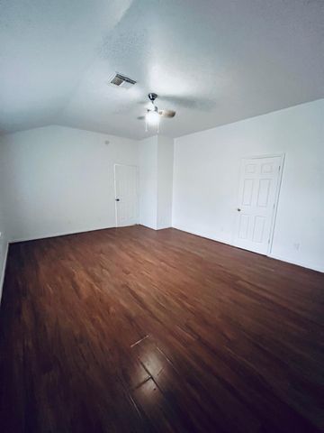 2206 Laurel Oak Drive, Missouri City, TX 77489