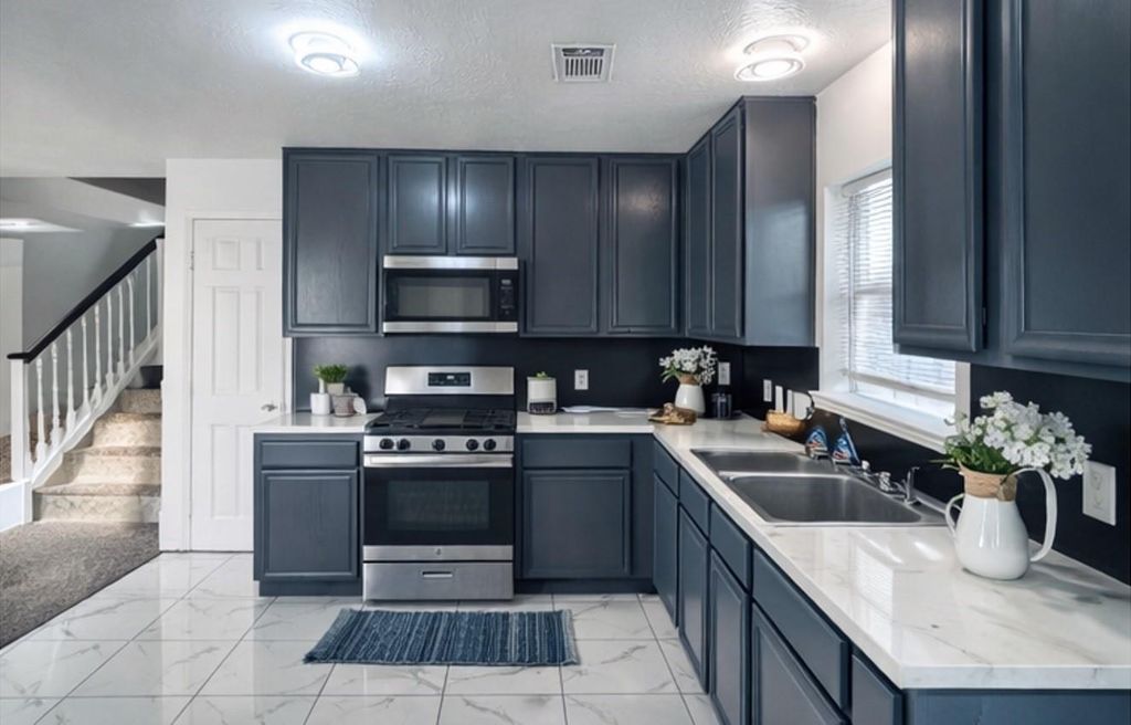 2206 Laurel Oak Drive, Missouri City, TX 77489