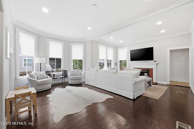 2750 ST JOHNS Avenue, Jacksonville, FL 32205