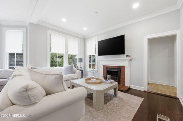 2750 ST JOHNS Avenue, Jacksonville, FL 32205