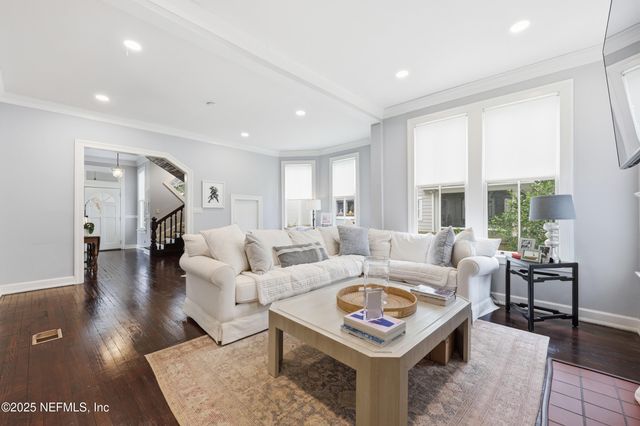 2750 ST JOHNS Avenue, Jacksonville, FL 32205