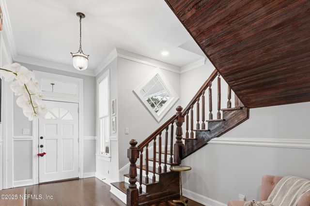 2750 ST JOHNS Avenue, Jacksonville, FL 32205