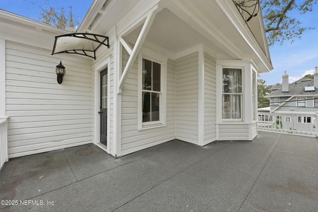 2750 ST JOHNS Avenue, Jacksonville, FL 32205