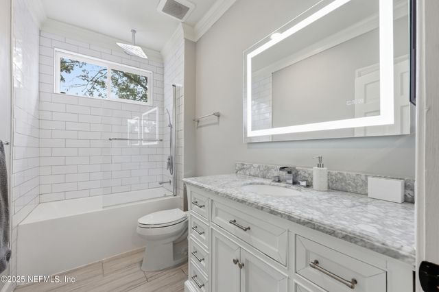 2750 ST JOHNS Avenue, Jacksonville, FL 32205