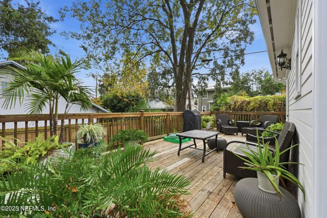 2750 ST JOHNS Avenue, Jacksonville, FL 32205