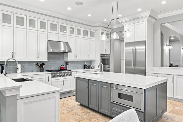 2208 PRINCESS JULIA LANE, Lutz, FL 33549