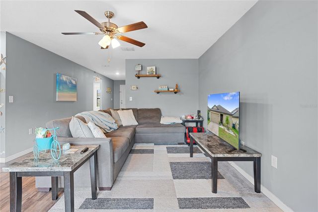 1717 CHATHAM GREEN CIRCLE, Ruskin, FL 33570