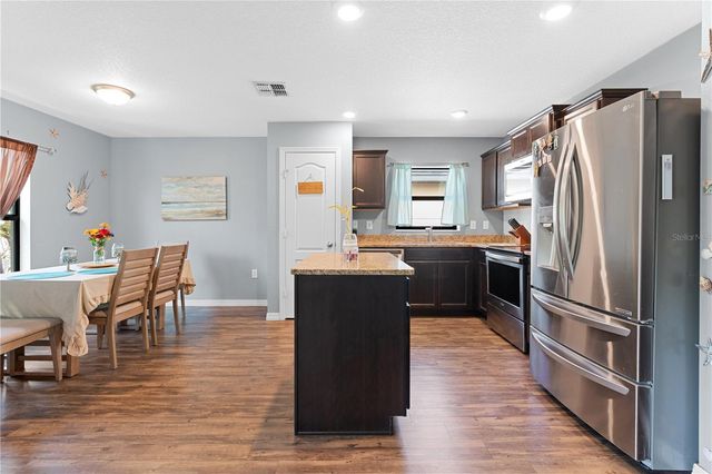1717 CHATHAM GREEN CIRCLE, Ruskin, FL 33570