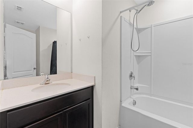 1717 CHATHAM GREEN CIRCLE, Ruskin, FL 33570