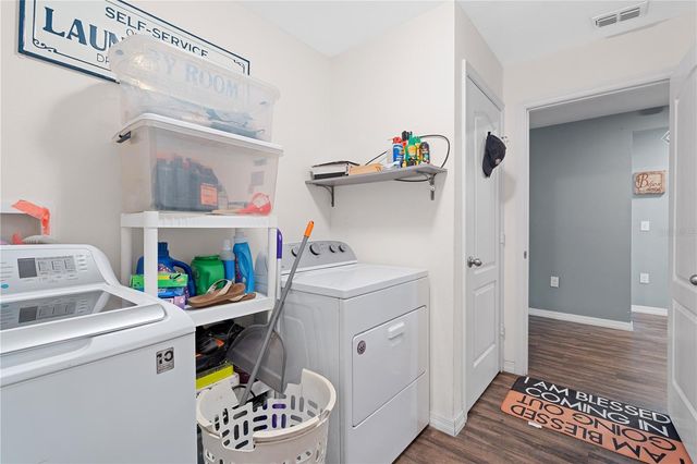 1717 CHATHAM GREEN CIRCLE, Ruskin, FL 33570
