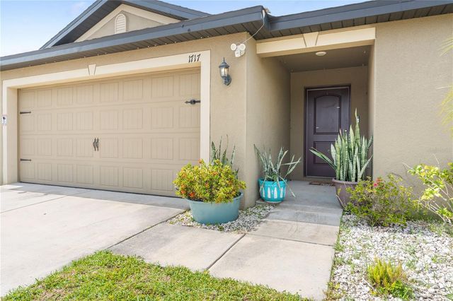 1717 CHATHAM GREEN CIRCLE, Ruskin, FL 33570