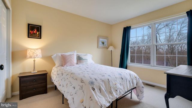 12 HERITAGE HILLS DRIVE, Washington Crossing, PA 18977