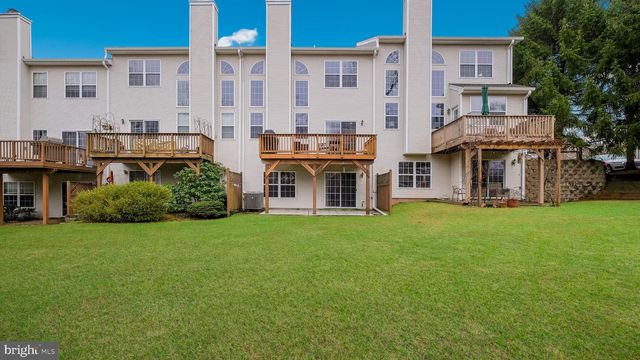 12 HERITAGE HILLS DRIVE, Washington Crossing, PA 18977