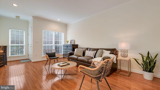 12 HERITAGE HILLS DRIVE, Washington Crossing, PA 18977