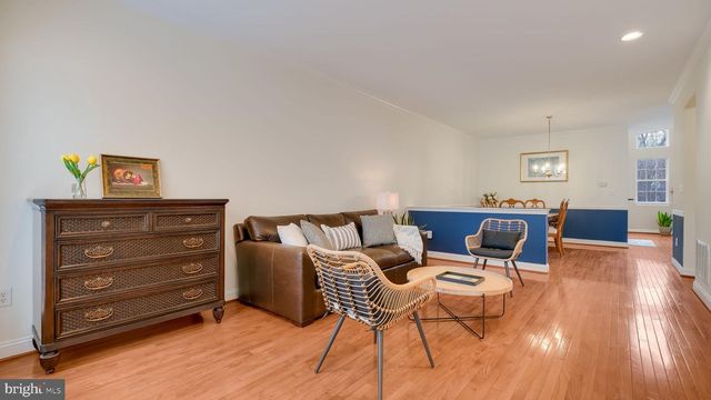 12 HERITAGE HILLS DRIVE, Washington Crossing, PA 18977