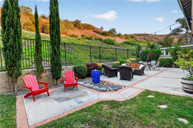 835 S Shanada Court, Anaheim, CA 92807