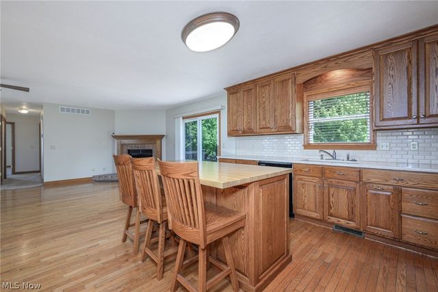 5950 Kentview Avenue NW, North Canton, OH 44720