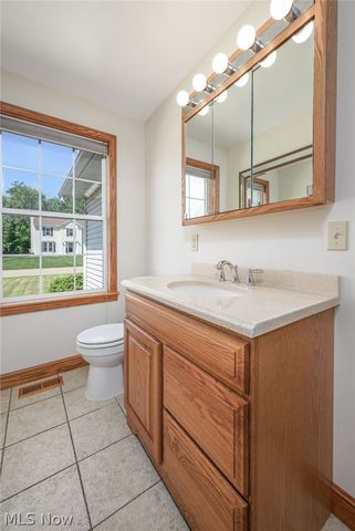 5950 Kentview Avenue NW, North Canton, OH 44720