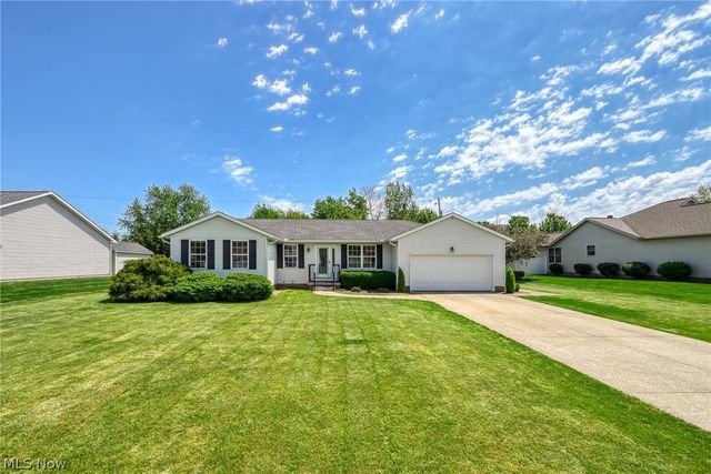 5950 Kentview Avenue NW, North Canton, OH 44720