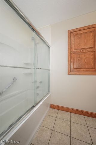 5950 Kentview Avenue NW, North Canton, OH 44720