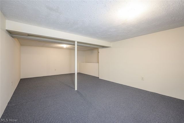 5950 Kentview Avenue NW, North Canton, OH 44720