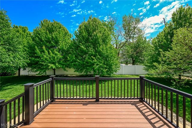 5950 Kentview Avenue NW, North Canton, OH 44720