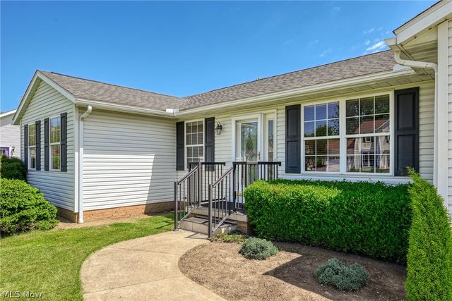 5950 Kentview Avenue NW, North Canton, OH 44720