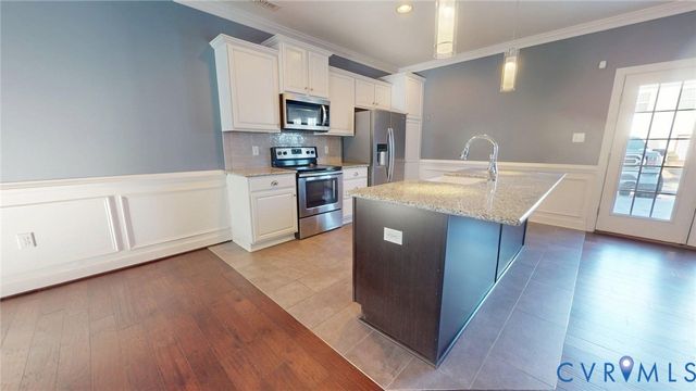 7350 Pebble Lake Dr, Mechanicsville, VA 23111