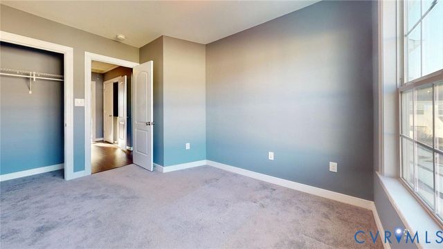 7350 Pebble Lake Dr, Mechanicsville, VA 23111