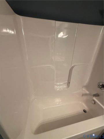 7350 Pebble Lake Dr, Mechanicsville, VA 23111