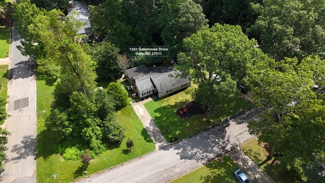 1201 Gatehouse Drive, Cary, NC 27511