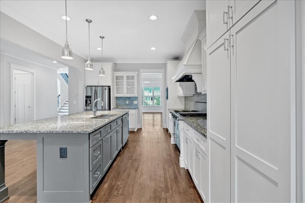 Image 16 of property listing at 1298 Windsor Parkway NE, Atlanta, GA 30319