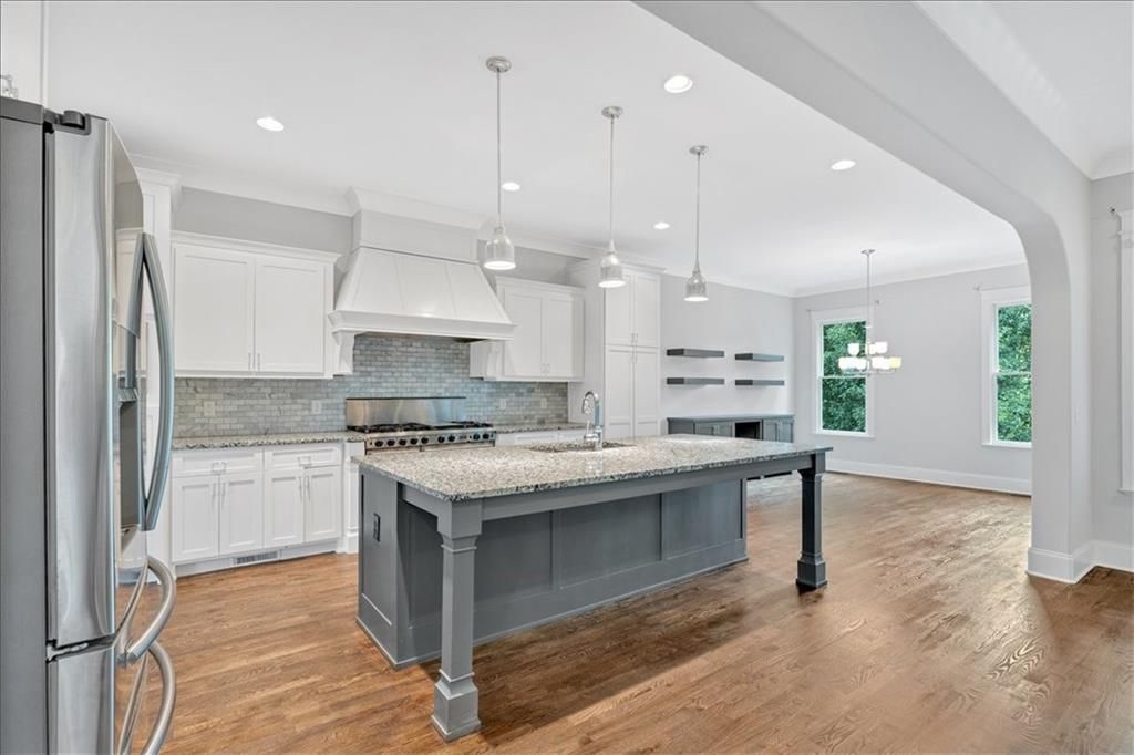 Image 19 of property listing at 1298 Windsor Parkway NE, Atlanta, GA 30319
