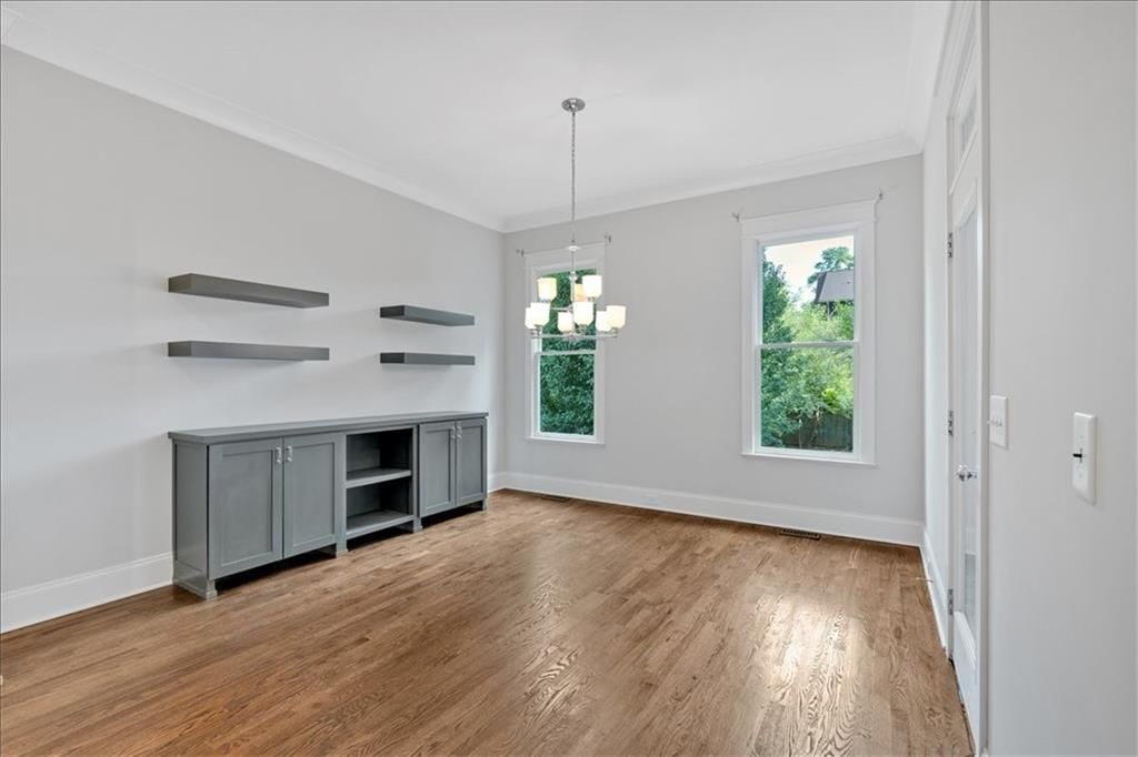 Image 20 of property listing at 1298 Windsor Parkway NE, Atlanta, GA 30319