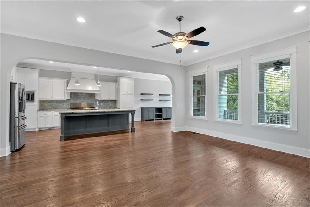 Image 24 of property listing at 1298 Windsor Parkway NE, Atlanta, GA 30319