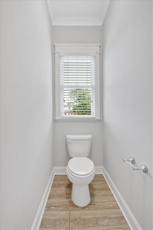 Image 32 of property listing at 1298 Windsor Parkway NE, Atlanta, GA 30319