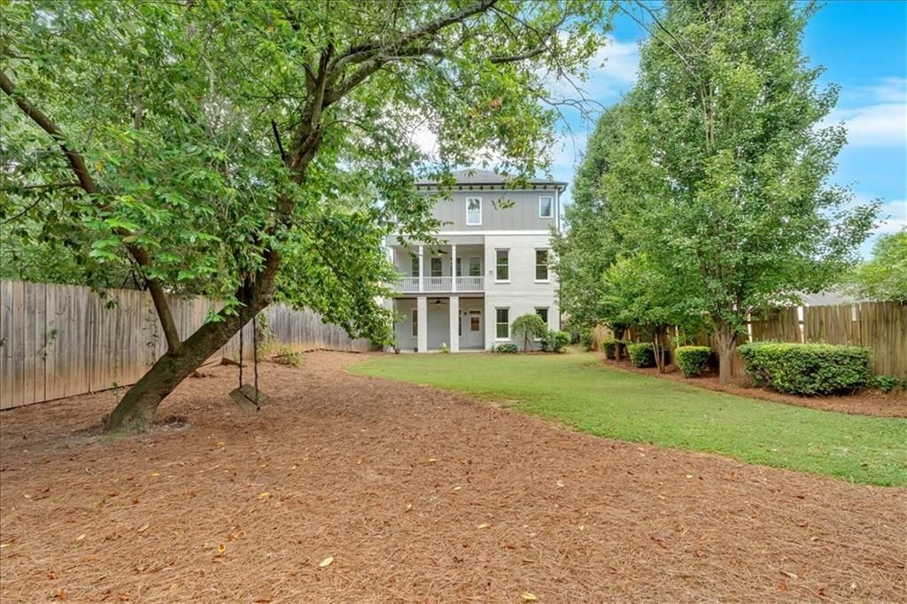 Image 57 of property listing at 1298 Windsor Parkway NE, Atlanta, GA 30319