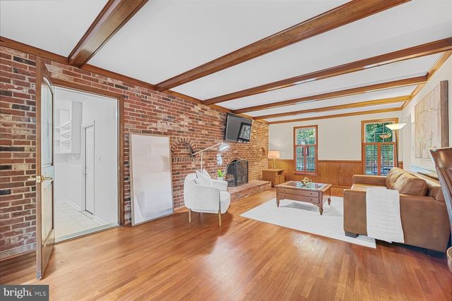 11152 POWDER HORN DR, Potomac, MD 20854